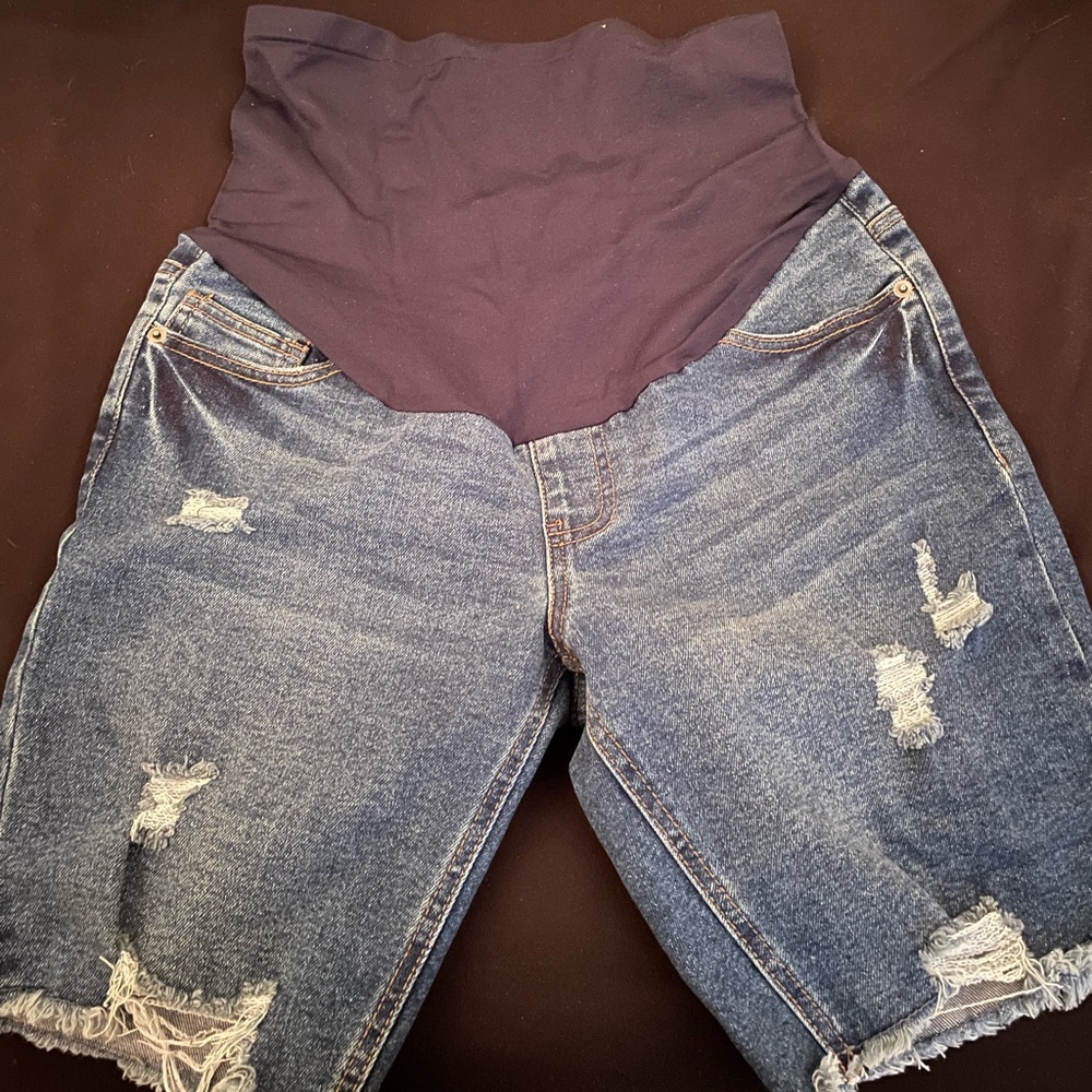 Ripped maternity Bermuda style ripped shorts!